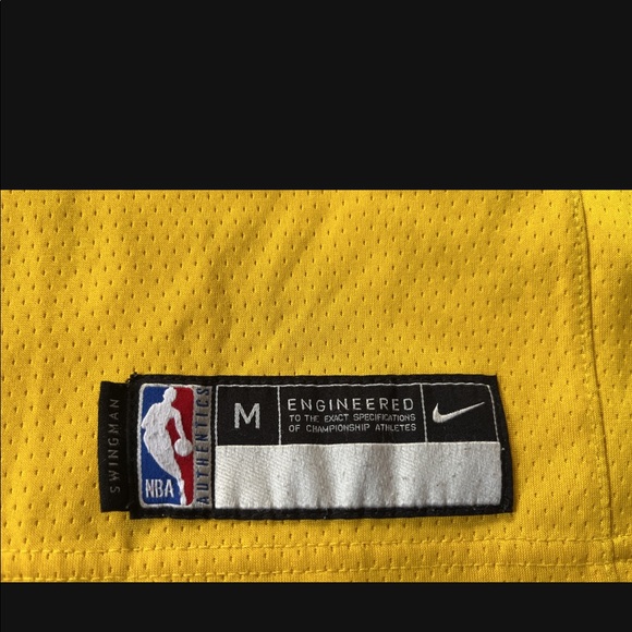 Lakers gear for youth - Picture 4 of 6